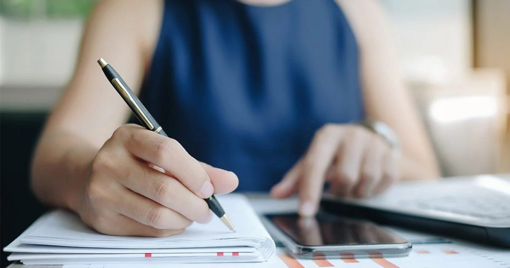 Four Things You Might Not Know About An Immigration Consultant